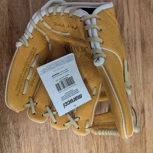 Marucci Acadia M Type V2 Youth Baseball Catcher's Mitt, 32 inches, Beige Size 11 - Picture 8 of 8